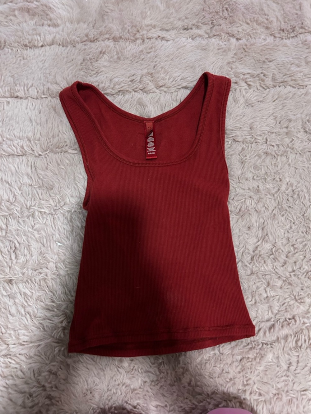 SKIMS Ribbed Tank Top in Deep Burgundy
